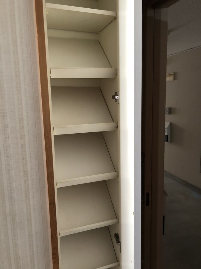 備え付けの棚